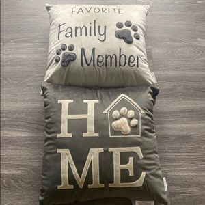 Pillows 20 x 20 farmhouse style dog lover new